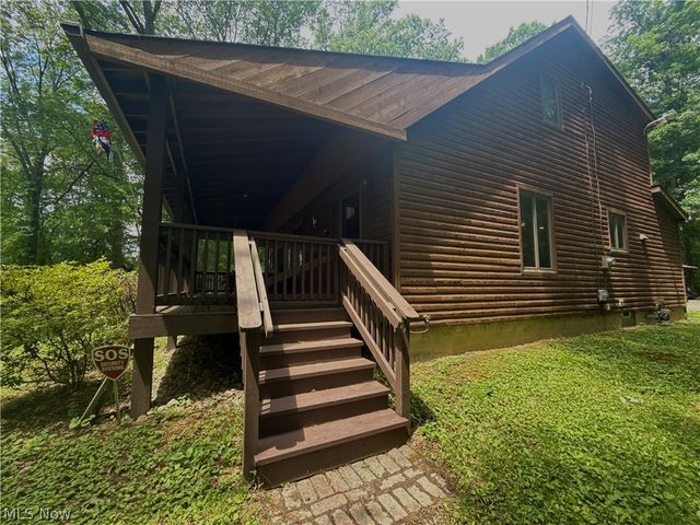 340 Tibbetts Wick Road, Girard, OH 44420