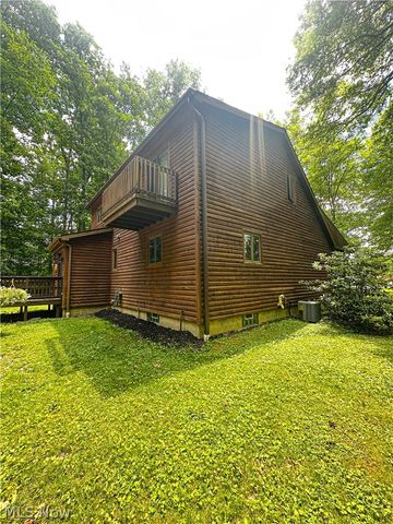340 Tibbetts Wick Road, Girard, OH 44420
