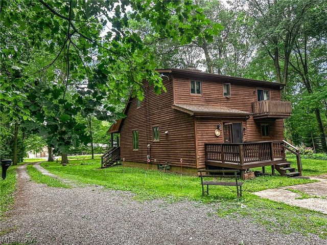 340 Tibbetts Wick Road, Girard, OH 44420