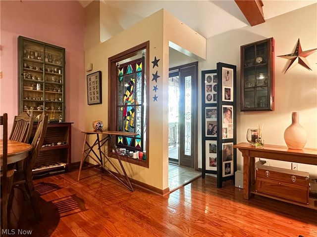 340 Tibbetts Wick Road, Girard, OH 44420