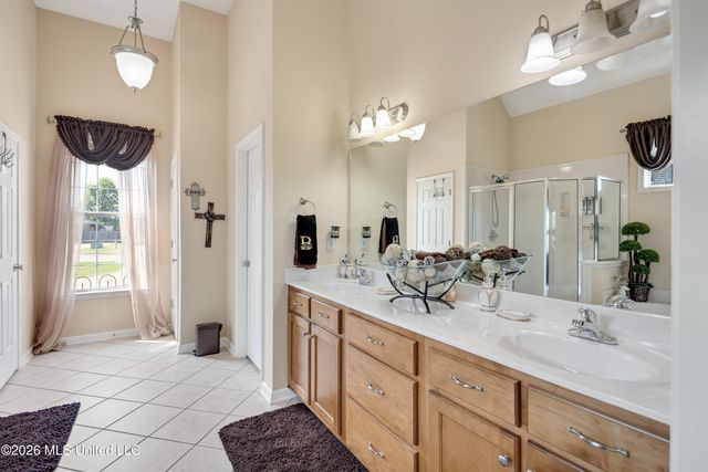 12868 Arbor Drive, Olive Branch, MS 38654