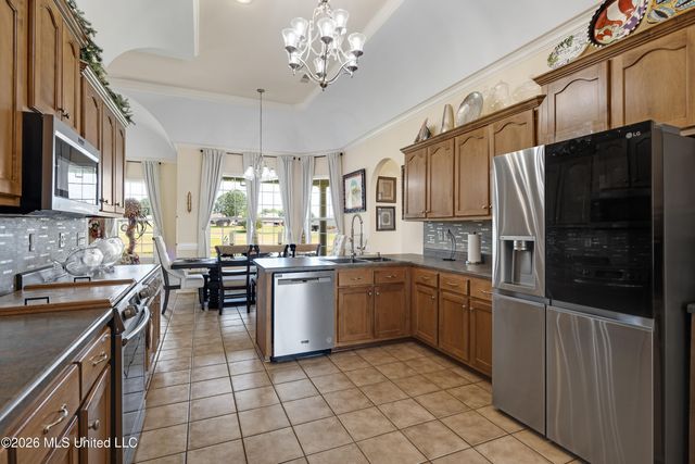 12868 Arbor Drive, Olive Branch, MS 38654