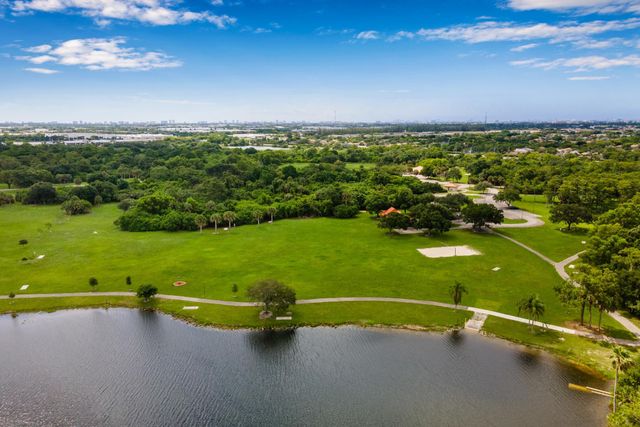 2766 S Carambola Cir Circle S 504, Coconut Creek, FL 33066