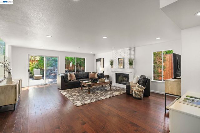 3551 Shadow Creek Dr, Danville, CA 94506