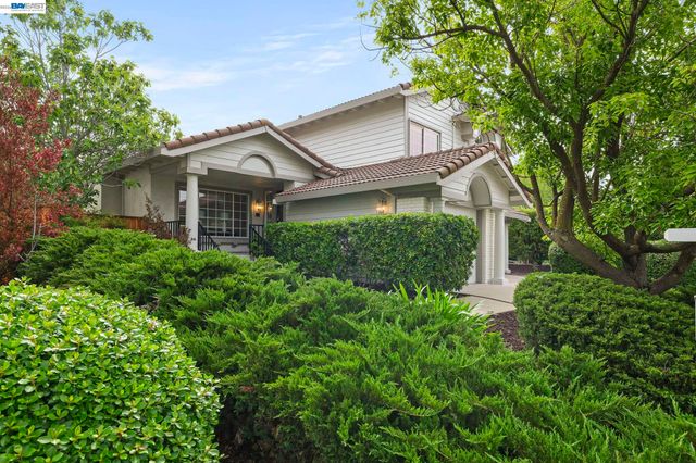 3551 Shadow Creek Dr, Danville, CA 94506
