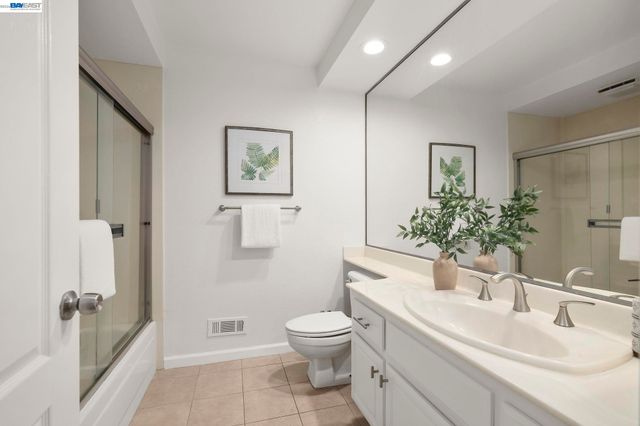 3551 Shadow Creek Dr, Danville, CA 94506