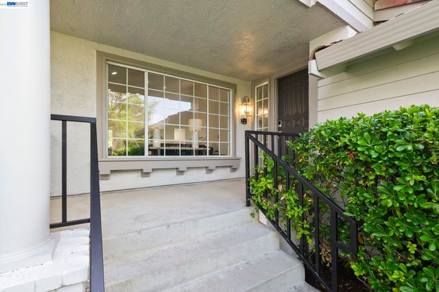 3551 Shadow Creek Dr, Danville, CA 94506
