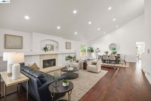 3551 Shadow Creek Dr, Danville, CA 94506