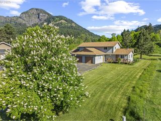 410 COLUMBIA St, North Bonneville, WA 98639