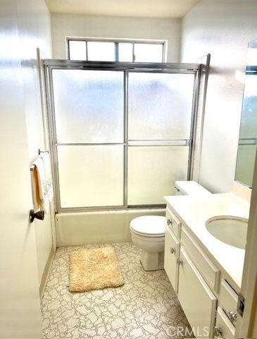 933 Cedar 14, Inglewood, CA 90302