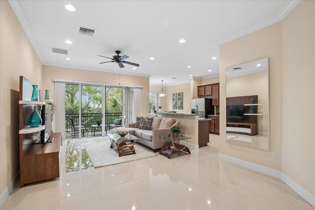 12767 NW 83rd Court 24-e, Parkland, FL 33076