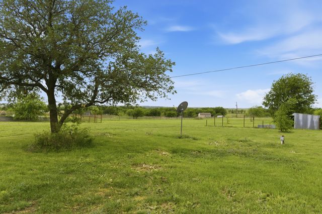 134 Private Road 4523, Decatur, TX 76234