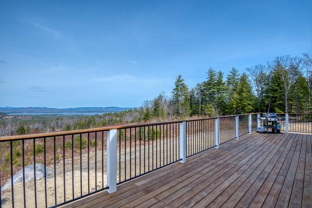 93 Blake Hill Road, Ossipee, NH 03814