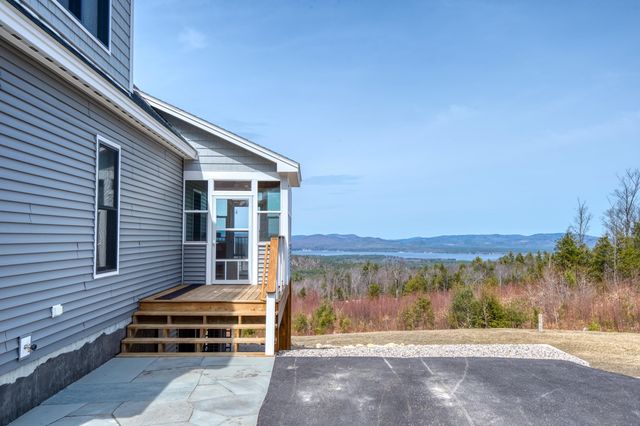 93 Blake Hill Road, Ossipee, NH 03814