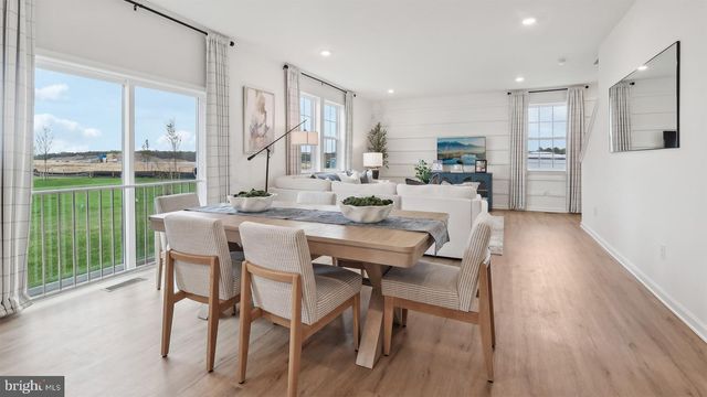 137 MALIBU DR, Egg Harbor Township, NJ 08234