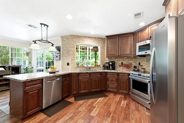 7145 Mariposa Ave, Citrus Heights, CA 95610