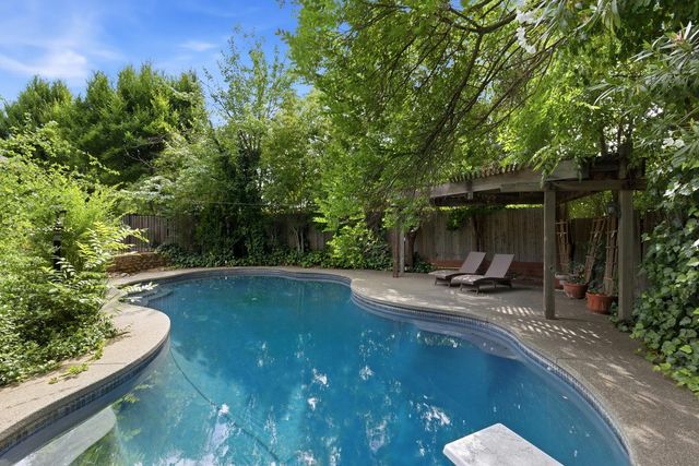 7145 Mariposa Ave, Citrus Heights, CA 95610