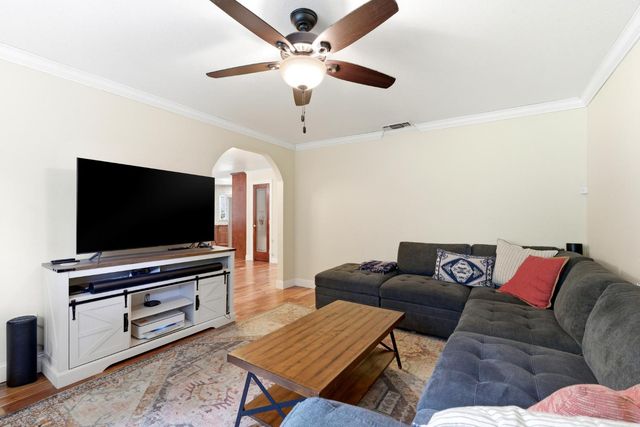 7145 Mariposa Ave, Citrus Heights, CA 95610