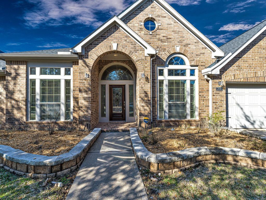 Image 35 of property listing at 2818 Red Maple Drive, Katy, TX 77494