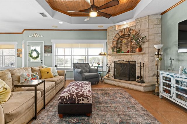 690-A County Road 4707, Kempner, TX 76539