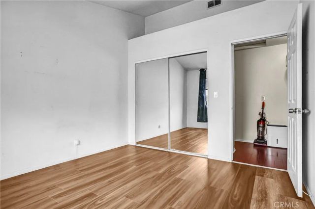 18347 Saticoy 7, Reseda, CA 91335