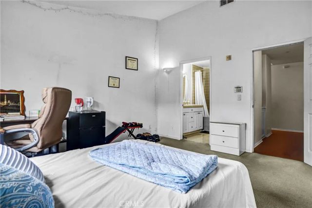 18347 Saticoy 7, Reseda, CA 91335