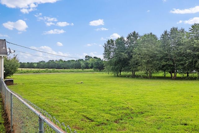 1655 Grace Ledford Rd, Lewisburg, TN 37091