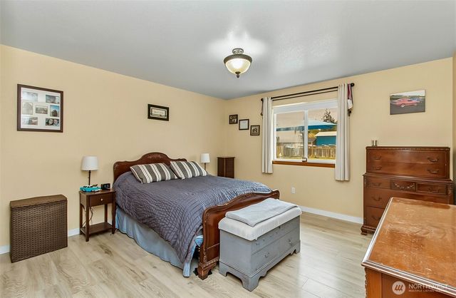20913 67th Drive NE, Arlington, WA 98223