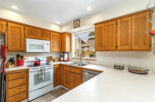 20913 67th Drive NE, Arlington, WA 98223