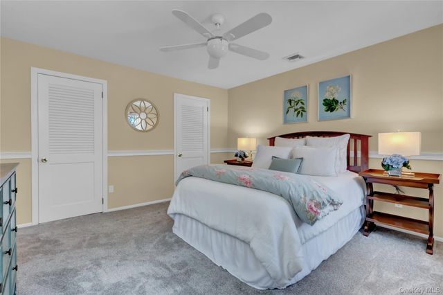 6 Samuels Path, Miller Place, NY 11764