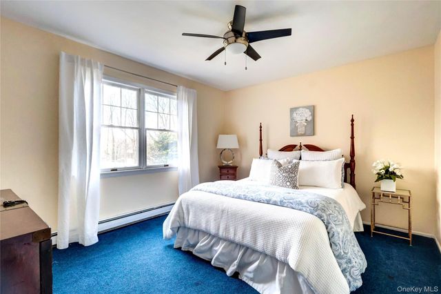 6 Samuels Path, Miller Place, NY 11764