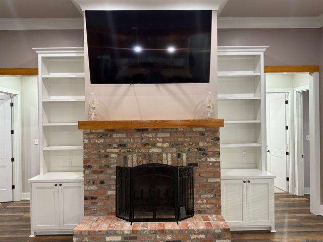 20260 Sallie Dr, Plaquemine, LA 70764