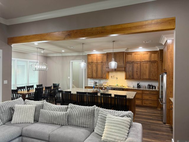20260 Sallie Dr, Plaquemine, LA 70764