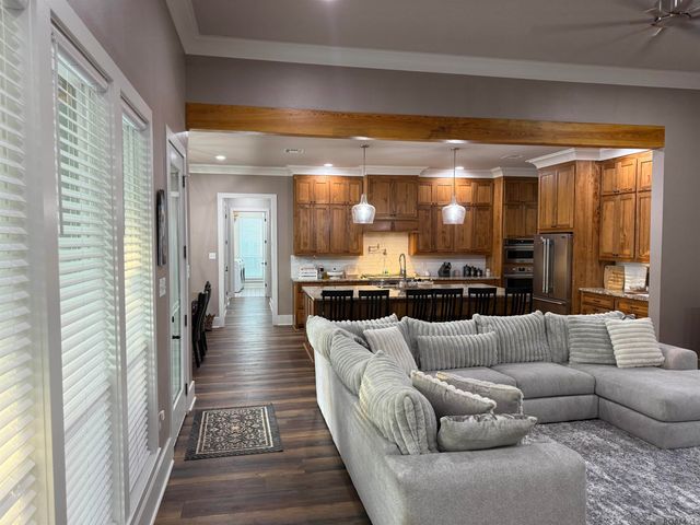 20260 Sallie Dr, Plaquemine, LA 70764