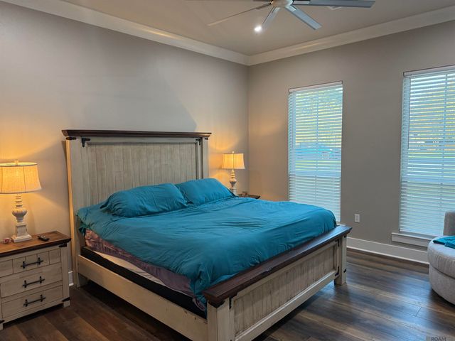 20260 Sallie Dr, Plaquemine, LA 70764