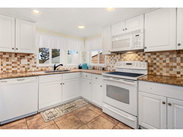 54 Georges Ln, Woodland Park, CO 80863