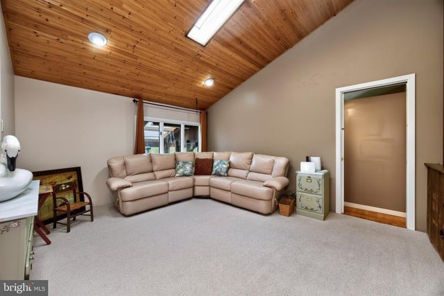 268 STEINMETZ RD, Schwenksville, PA 19473