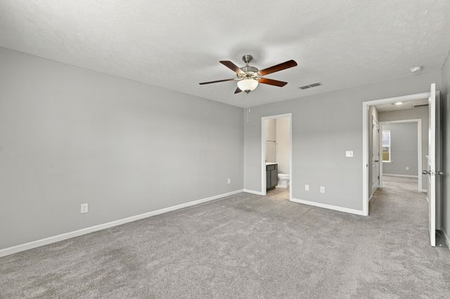 1063 Bradburn Village Dr, Antioch, TN 37013