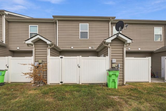 1063 Bradburn Village Dr, Antioch, TN 37013
