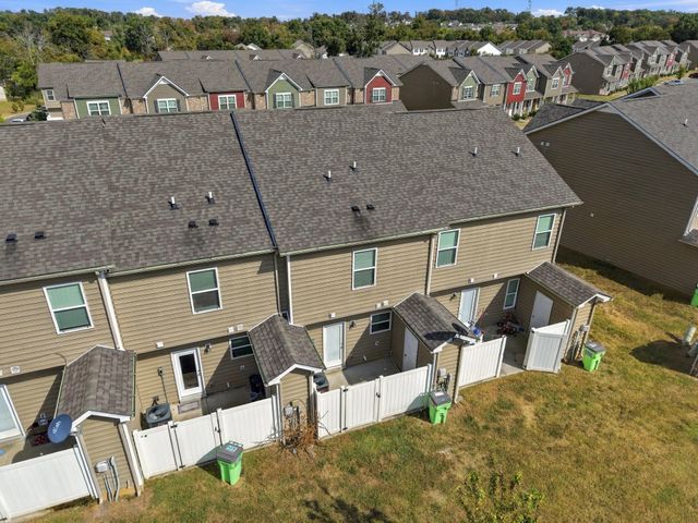 1063 Bradburn Village Dr, Antioch, TN 37013