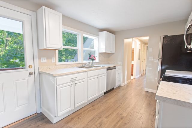 19 Prospect St 2, Kingston, MA 02364
