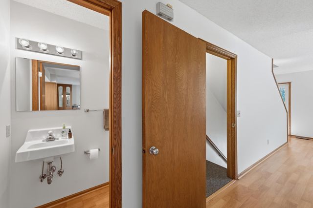 933 Dartmouth Place SE, Minneapolis, MN 55414