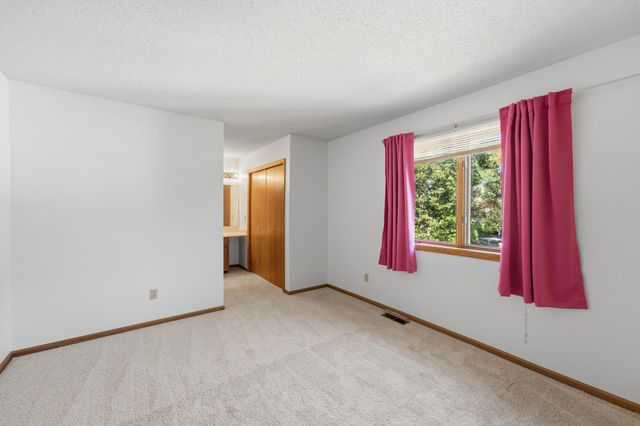933 Dartmouth Place SE, Minneapolis, MN 55414