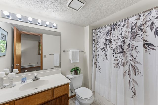 933 Dartmouth Place SE, Minneapolis, MN 55414
