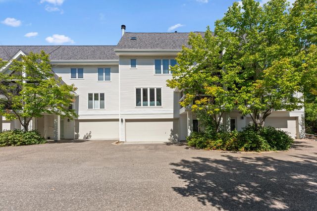 933 Dartmouth Place SE, Minneapolis, MN 55414