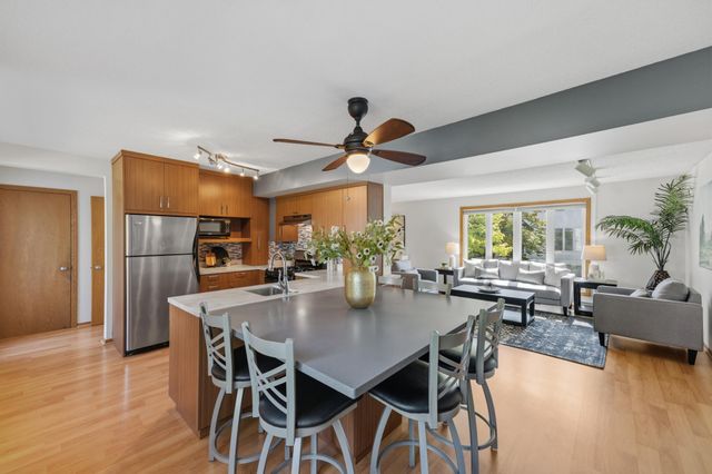 933 Dartmouth Place SE, Minneapolis, MN 55414