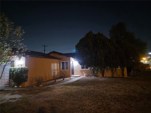 8808 Randolph St, Riverside, CA 92503