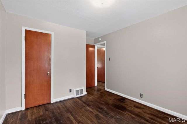 1128 Bliss Drive, St Louis, MO 63137