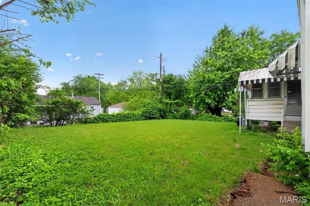 1128 Bliss Drive, St Louis, MO 63137