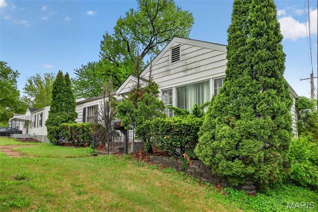 1128 Bliss Drive, St Louis, MO 63137